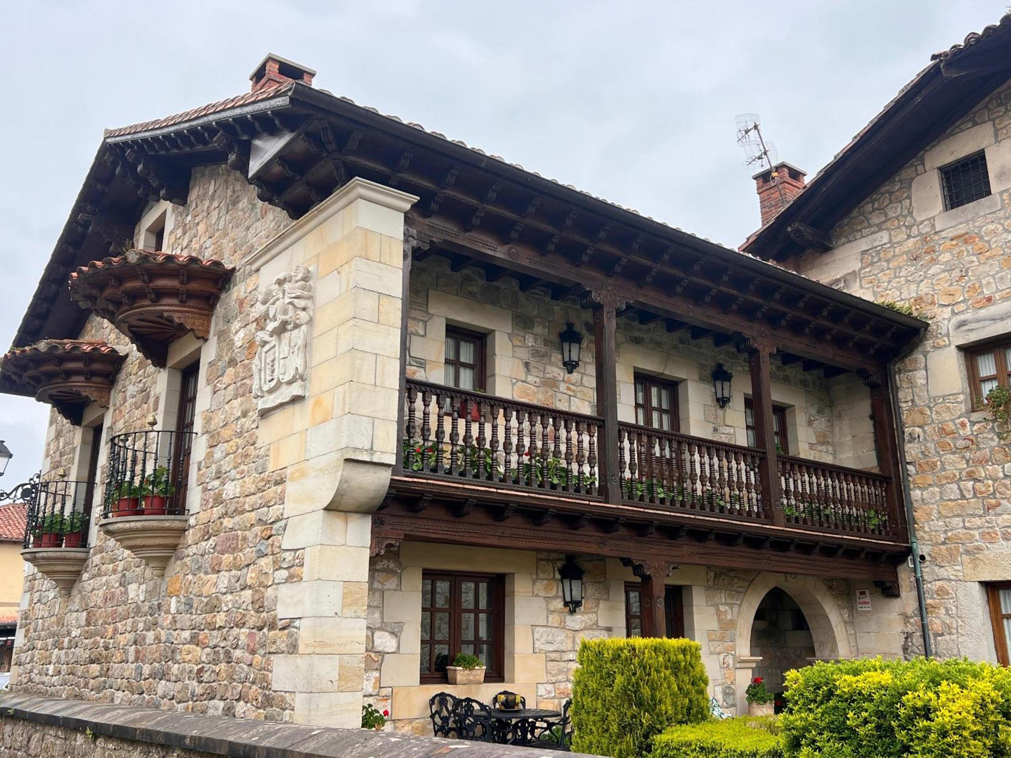 Apartamentos Villa Julieta Ruente Exterior photo
