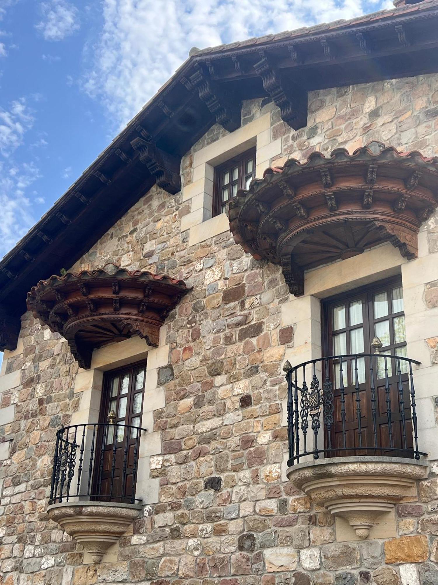 Apartamentos Villa Julieta Ruente Exterior photo